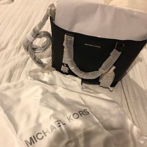 Michael Kors Bedford Legacy Large Leather Tote